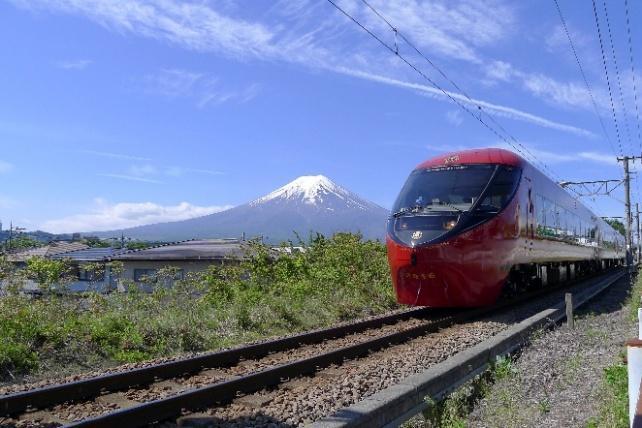 富士山麓電気鉄道 富士山ビュー特急 車両整備運休（2026年3月14日