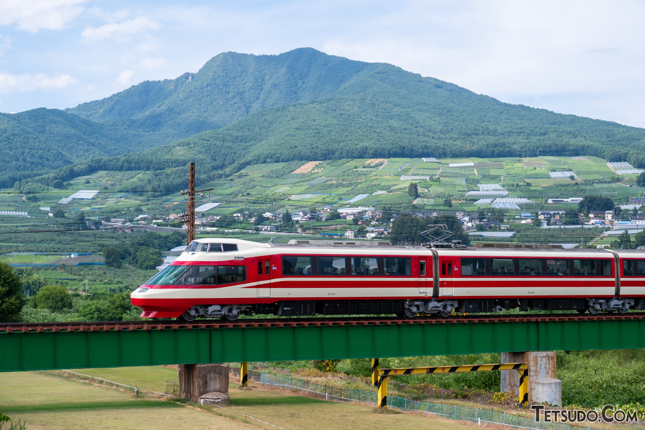 長野電鉄で「Suica」が利用可能に 2027年春に「地域連携ICカード」導入