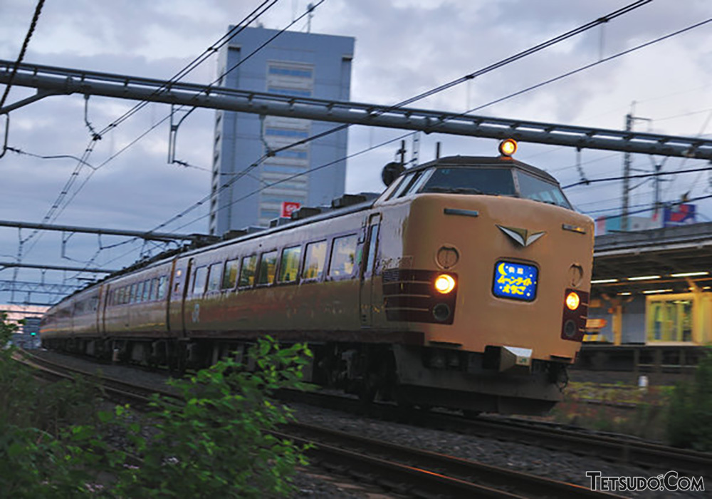 往年の「ムーンライトえちご」が復活？ 8月28日発、新宿～新潟・村上間