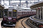  阪急電鉄宝塚線8100形8104 8000系車両誕生30周年記念復刻装飾