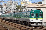 s_keihan2200k2210F_4W5A8080