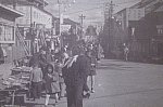 2020.6.26 (10-1) 1956年 - ふゆのあんじょうの商店街 1950-1290