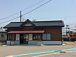 /upload.wikimedia.org/wikipedia/commons/7/7e/Terada-station_2018.jpg