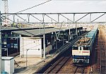 国鉄121系（JR四国） 普通高松ゆき＆国鉄EF65-1078（JR貨物） 貨物