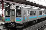 塩尻駅に停車中のE127系