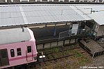 馬橋駅2番線へ入線した流鉄5001編成「さくら」