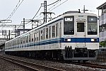 2727