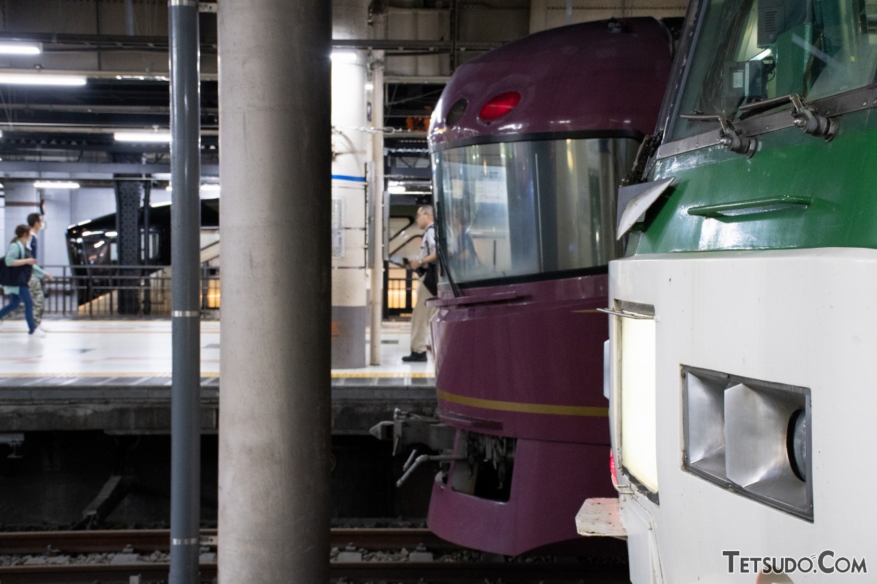 上野駅では、回送列車としてやってきた185系や、クルーズトレイン「四季島」との並びが見られた