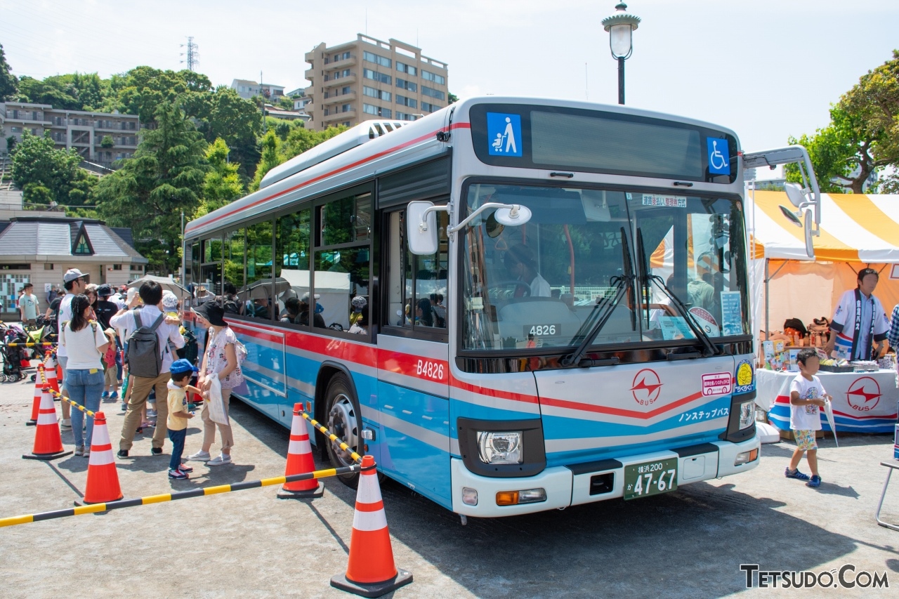 京浜急行バスのB4826号車。2018年3月に横須賀営業所に配属されたばかりの新顔だ
