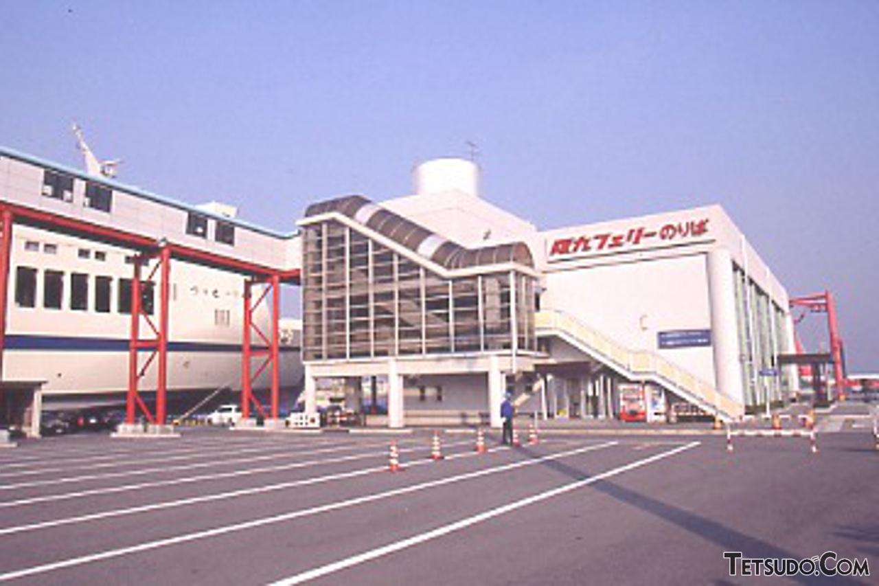 神戸ターミナル（提供：阪九フェリー）