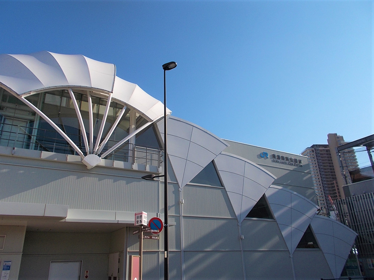 JR神戸線の須磨海浜公園駅。開業日は2008年3月15日です。この日に開業した純粋な新駅は、同駅を含め17駅。新駅ラッシュでした