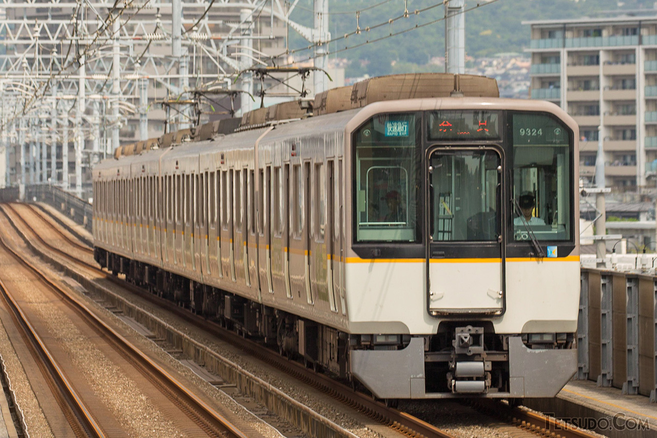 阪神本線の快速急行は最大8両編成での運転に