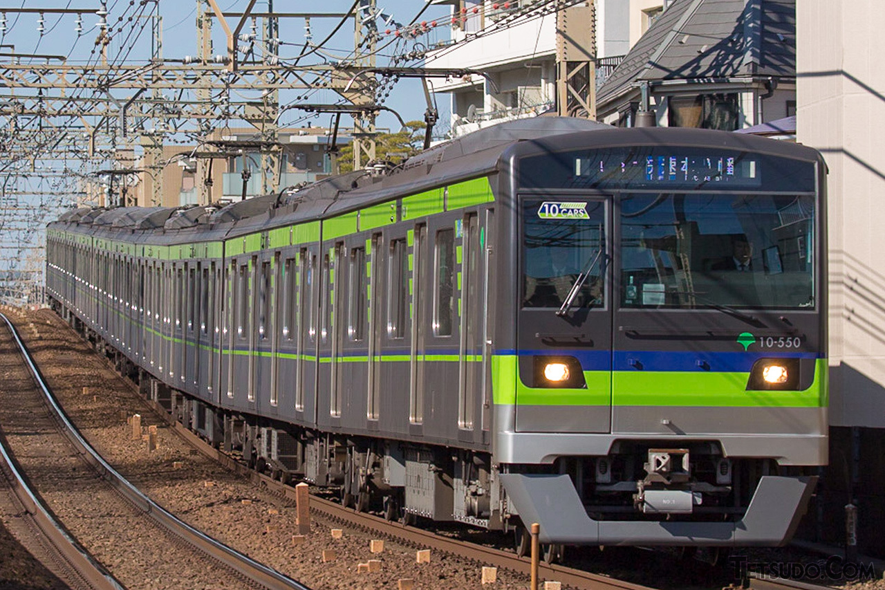東京都交通局の10-300形。1・2次車とは大幅に異なる車両となっています