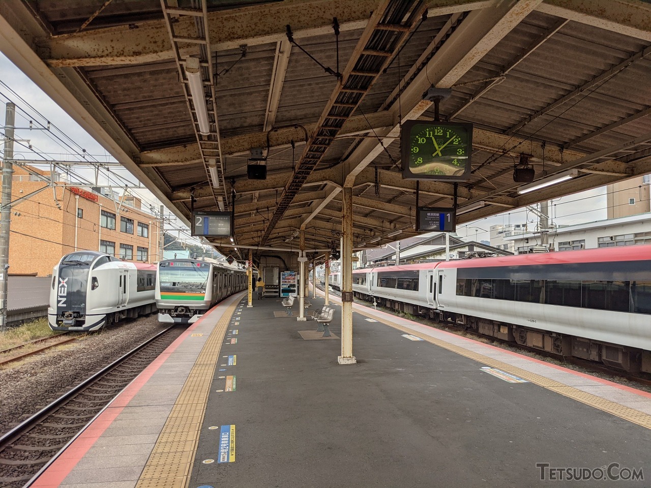 大幅に運休となった「成田エクスプレス」。日中は鎌倉駅に12両編成2本が留置されています