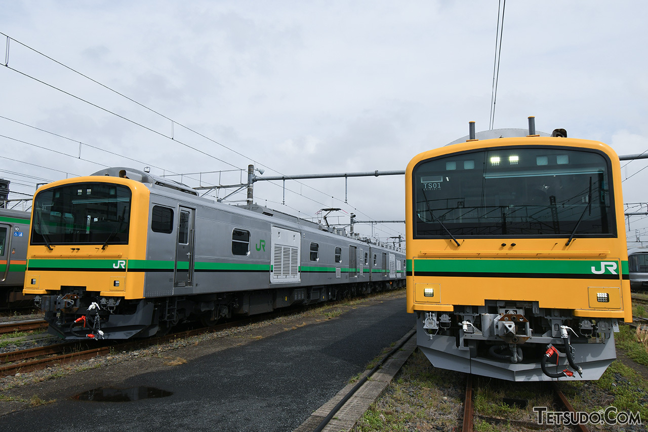 E493系（左）とGV-E197系（右）