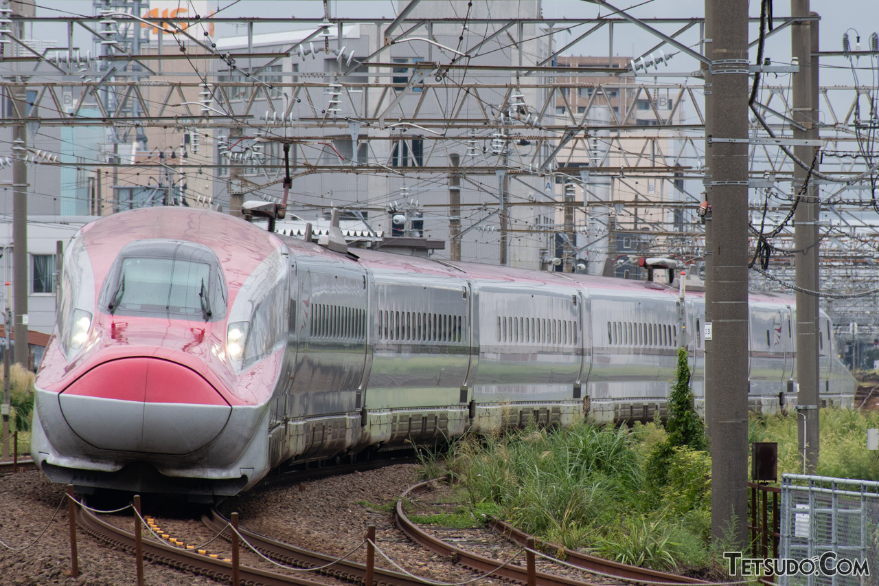 既存の在来線を新幹線車両が走る「ミニ新幹線」