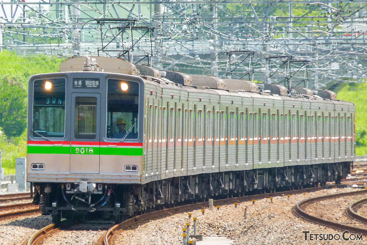 2017年に引退した、北総鉄道の9000形。かつては2000形と名乗っており、京急2000形と形式名が重複していました