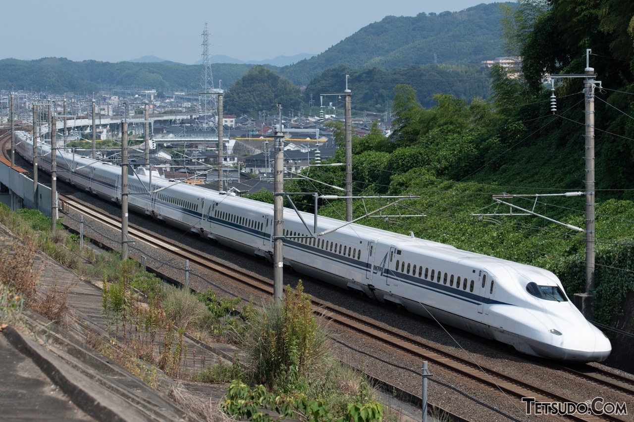 日本で「最も速い」列車とは？　新幹線と在来線の「表定速度」2024年版ランキング
