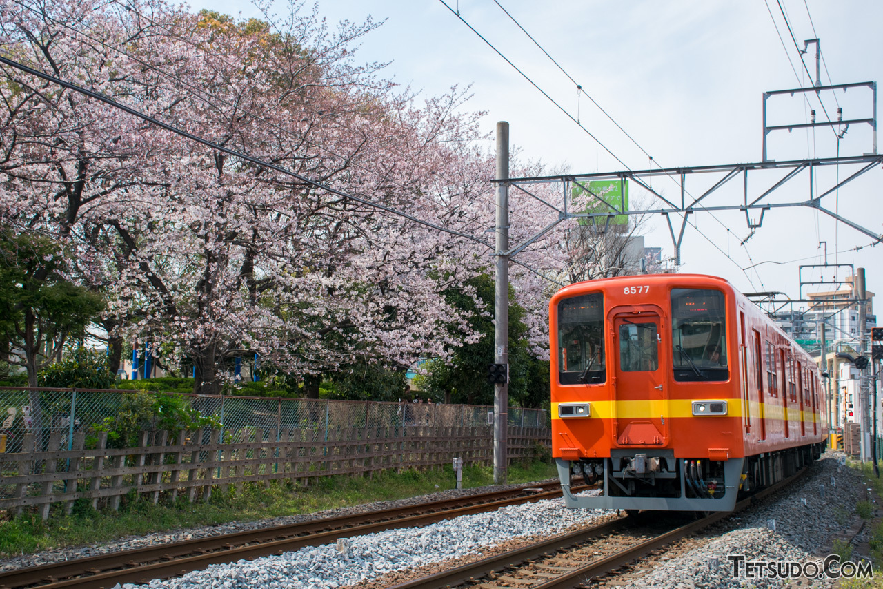 東武鉄道の8000系