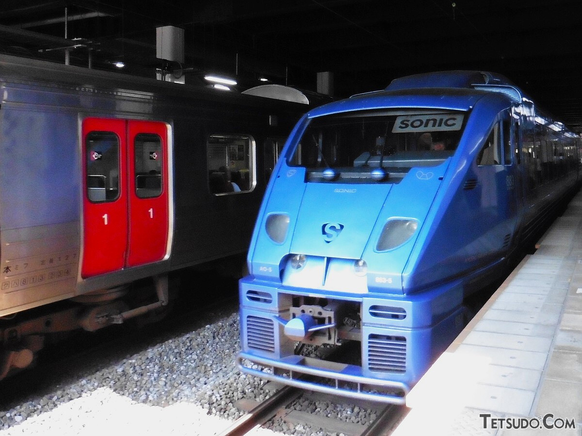 特急「ソニック」は小倉駅で逆向きになります