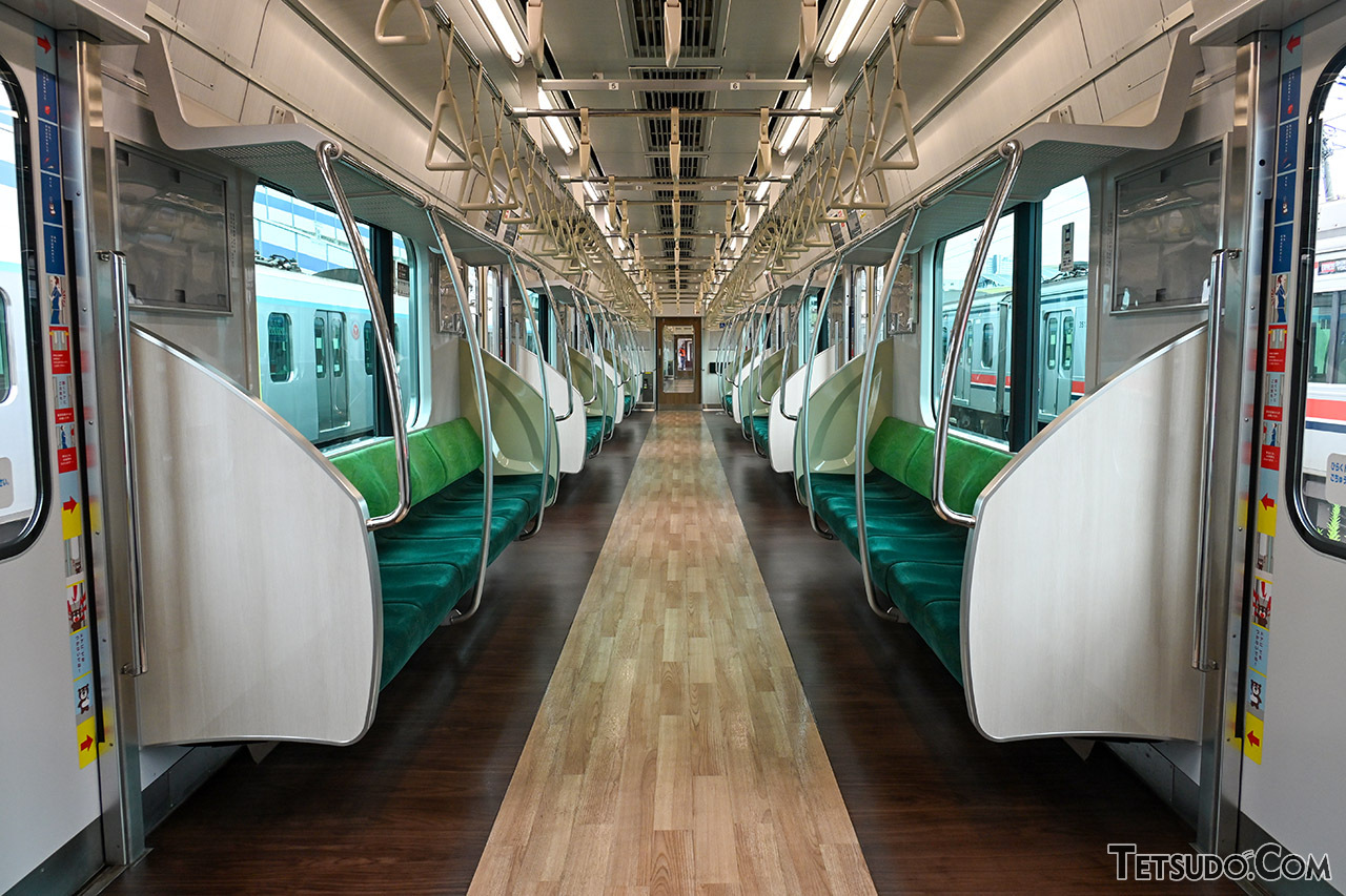 東急3000系リニューアル車がお披露目 「最新型車両」風の外観・内装に、どう変わった? 画像(10/13ページ) - 鉄道コム
