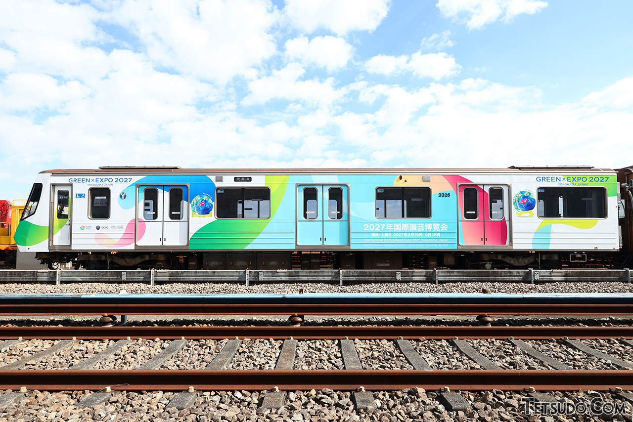 横浜市営地下鉄で「GREEN×EXPO2027」ラッピング車両が登場！ 開幕500