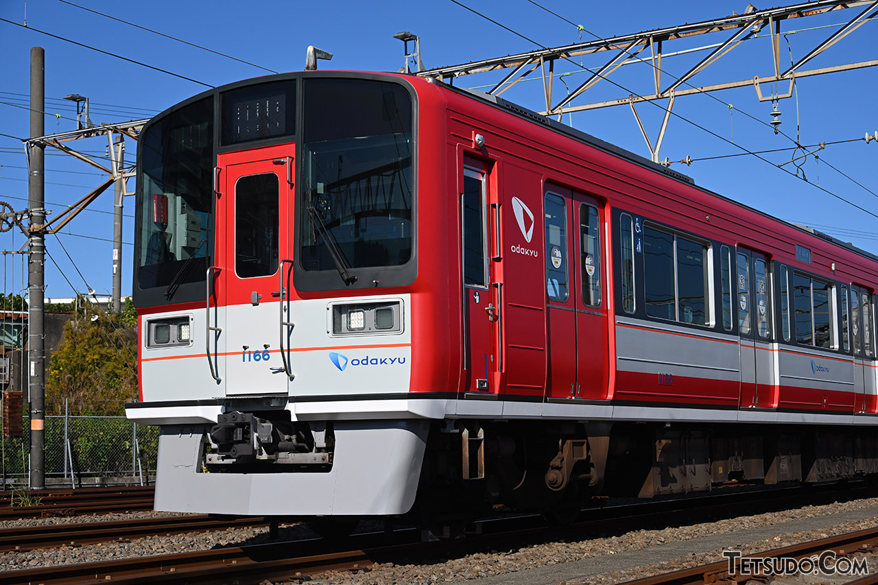 小田急の「赤い1000形」が登場！ 「3年前に消滅」も復活した理由とは