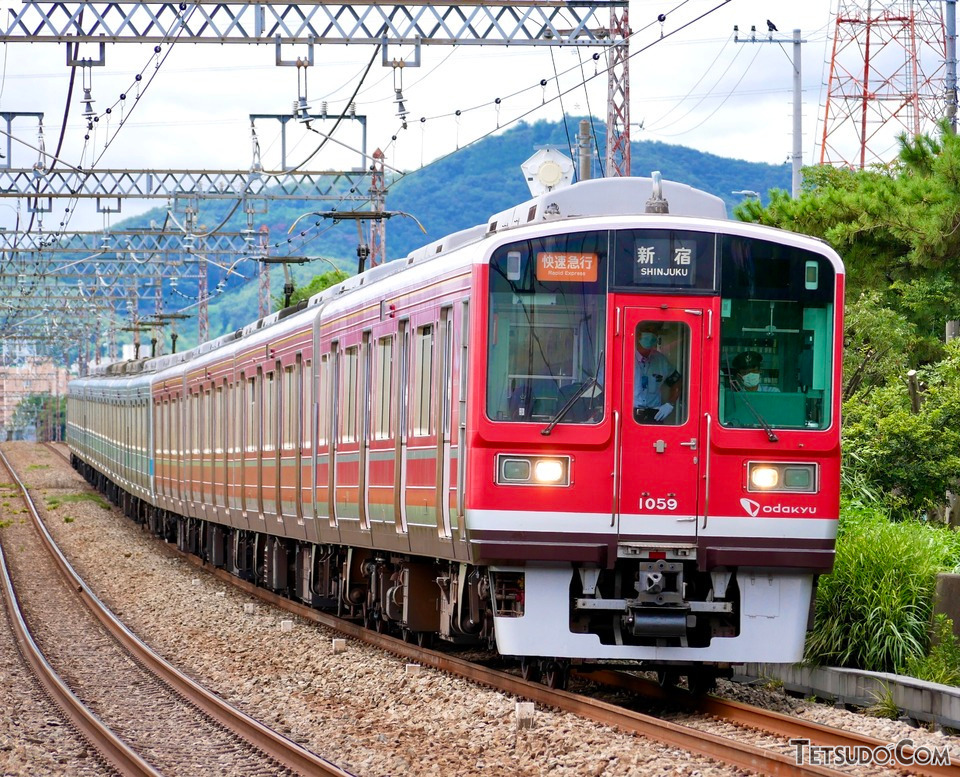 小田急の「赤い1000形」が登場！ 「3年前に消滅」も復活した理由とは