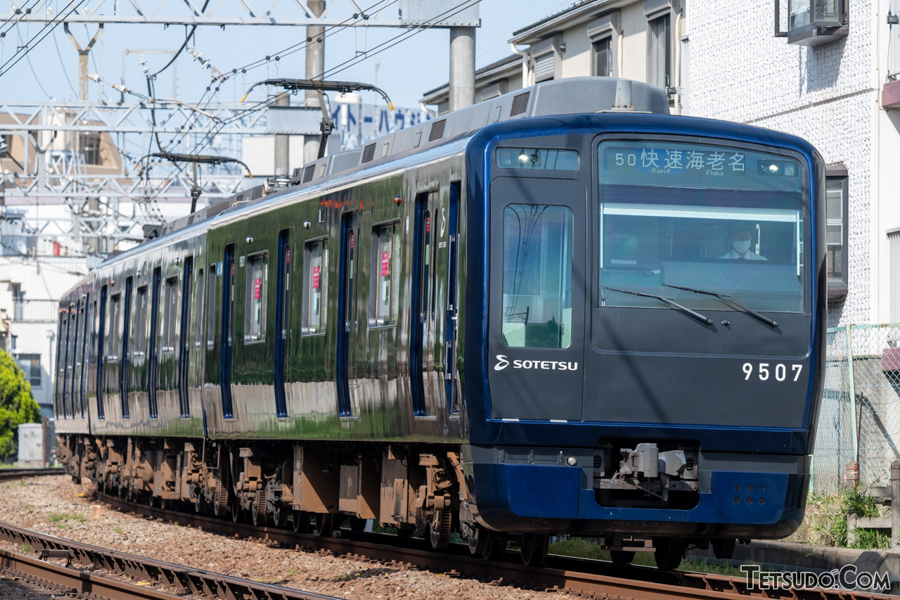相鉄の新型車両「13000系」公開！ 先に登場した12000系との違いとは 