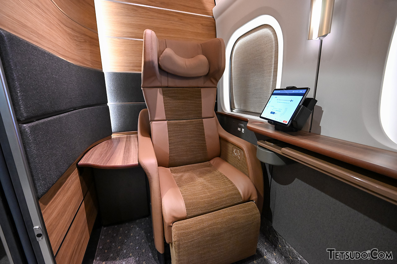 グリーン車を超えた！ 東海道新幹線の個室「Supreme Class Cabin」が