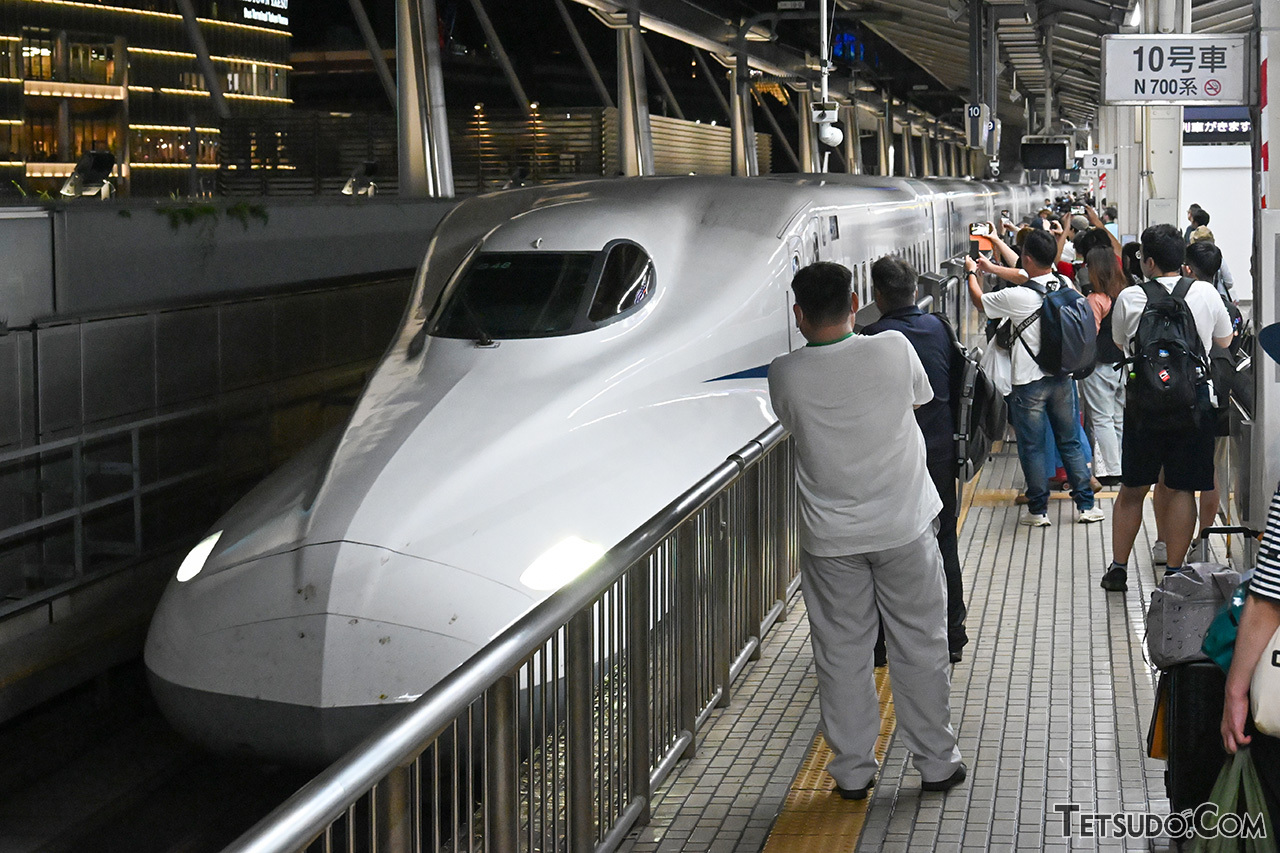 東京 から 新 大阪 新幹線