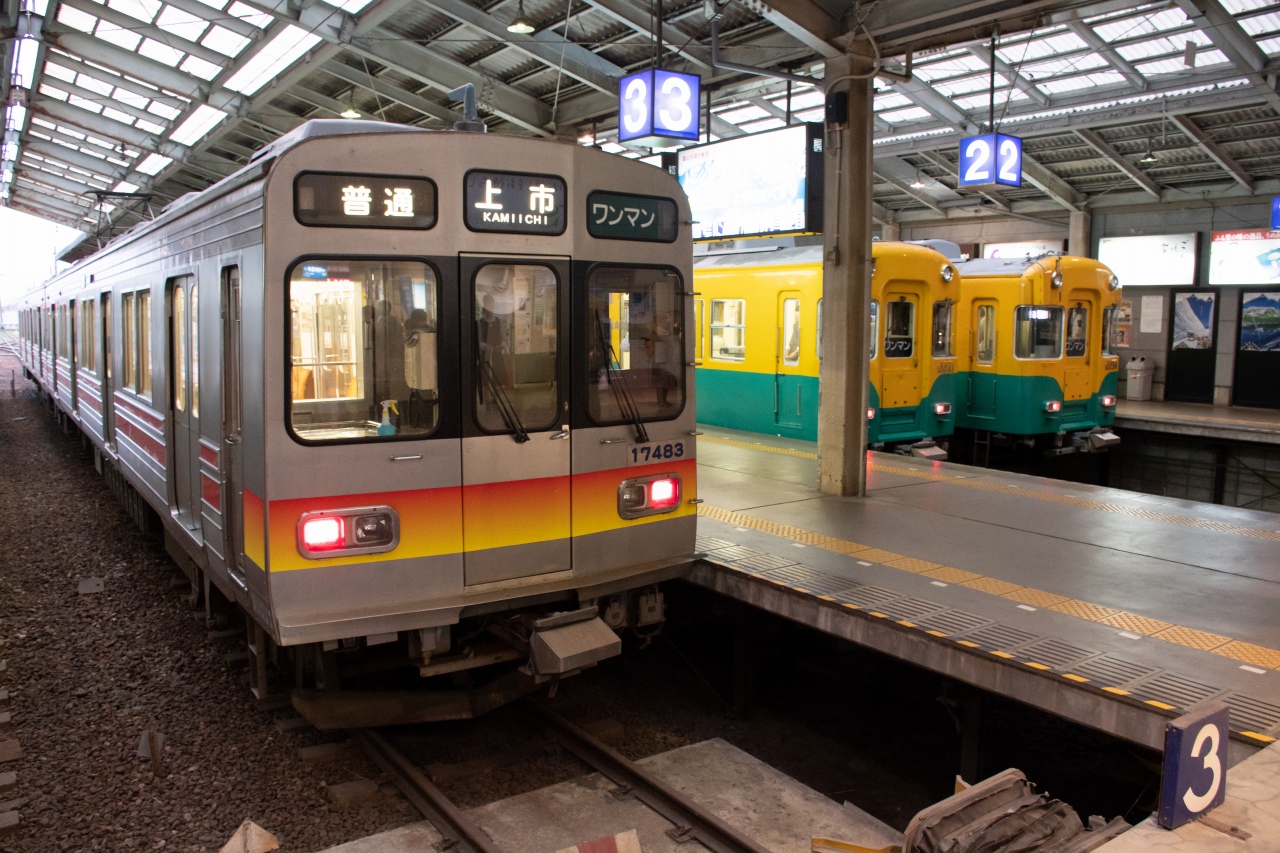 立山へのアクセス路線として、アルペンルートに含まれることもある富山地方鉄道。富山と立山の間を1時間で結びます。自社発注車両のほか、京阪や西武、東急から譲渡された車両など、形式のバラエティが豊富です