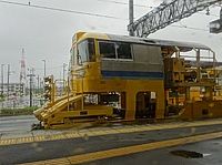 outdoor, yellow, train, vehicle, land vehicle, transport, sky